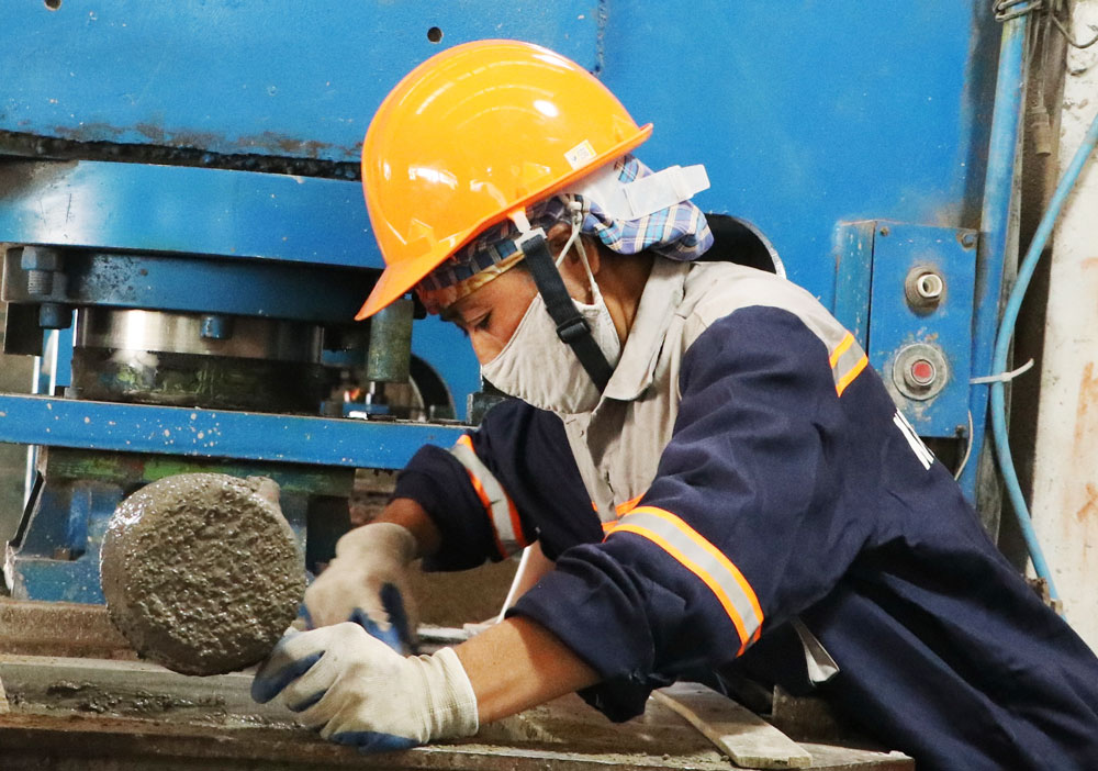 Thái Nguyên: Người đạt mức lương cao nhất 200 triệu đồng/tháng